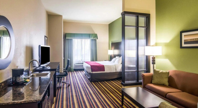Люкс c 1 комнатой Spark by Hilton Amarillo Western Plaza