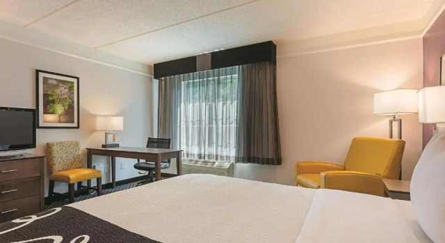 Номер Standard La Quinta by Wyndham Atlanta Alpharetta