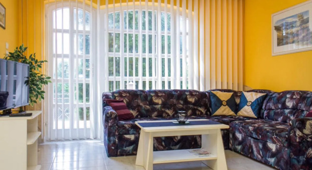 House Thuja Balatonmariafurdo, Prenota Hotel Balatonmáriafürdő 