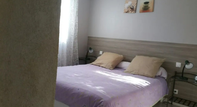 Maison entre Alpilles et Luberon, Забронировать Отель Моллежес Буш-дю-Рон