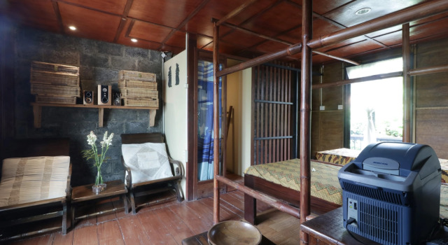 NILA HOUSE, Sharia Family Home Stay by ZUZU, Rezervasyon Otel Jagakersa otoparklı oteller, Otopark