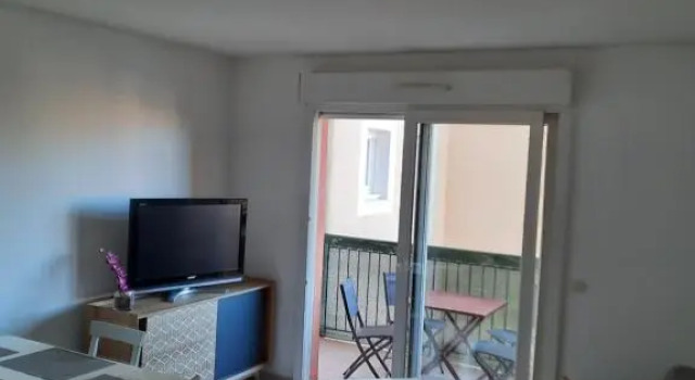 joli F2 46m2 menton centre, balcon,parking