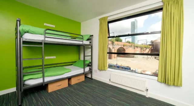 Шестиместный номер Standard YHA Manchester