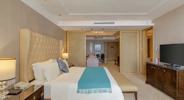 Люкс Landbridge Jinjiang Hotel