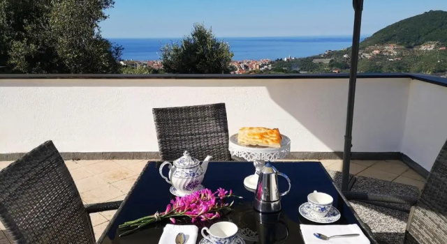 Коттедж La Vivagna - Casa vista mare tra gli ulivi