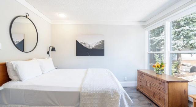 Mountainside Inn 408 1 Bedroom Hotel Room by Alpine Lodging Telluride, Buchen Sie Hotel Hotels in Telluride ski mit Parkplatz, Parkplätze