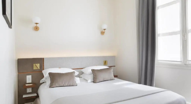 Двухместный номер Standard Hotel Verneuil Saint Germain