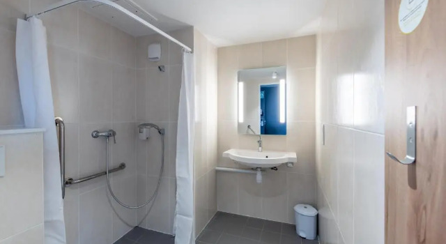 Двухместный номер для людей с ограниченными возможностями B&B HOTEL Bordeaux Centre Gare Saint-Jean
