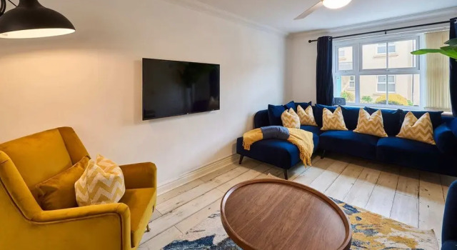 Host Stay Blueberry House