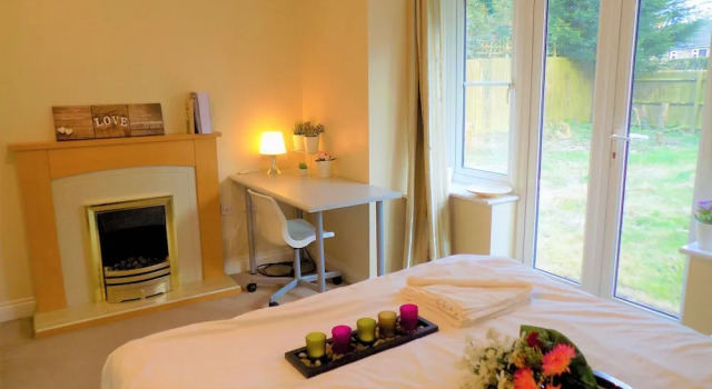 Gilbert Homestay, Varaa Hotelli Coventry West Midlands