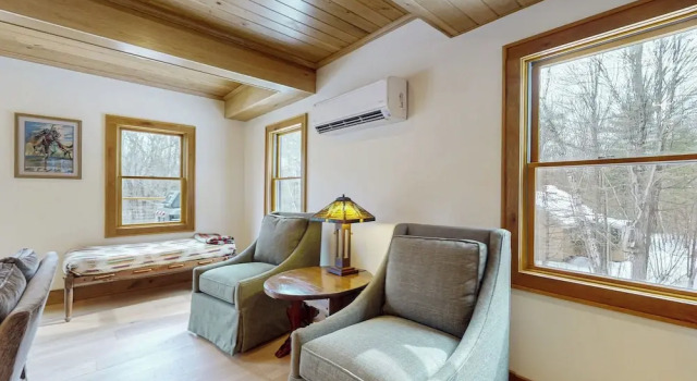 New Home: 2 Mins to Lake Park, Beach & Town, Забронировать Дом для отпуска Виллы Болтон-Лендинг, Вилла