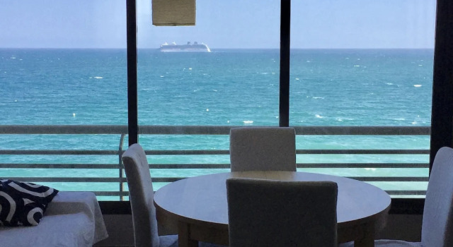Risin Sun Sea View