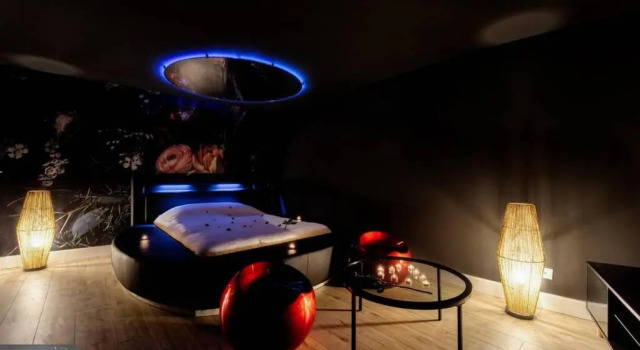 Апартаменты La chambre noire au coeur de Metz (unenuitametz)
