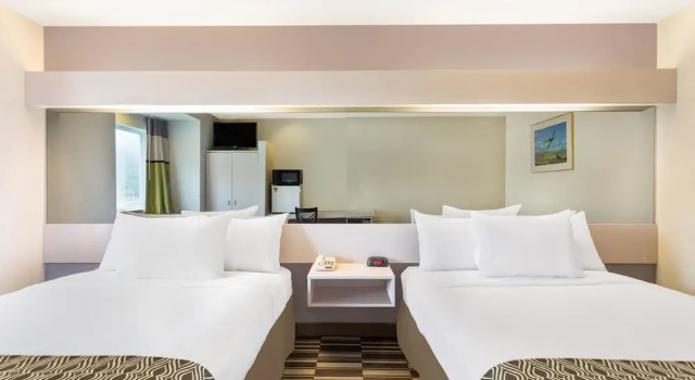 Номер Standard Microtel Inn & Suites by Wyndham