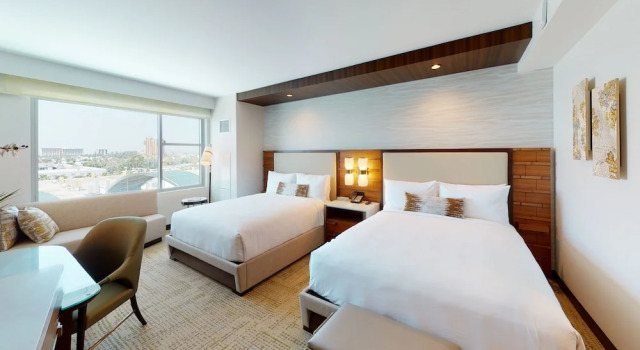 Четырёхместный номер Deluxe с видом на город JW Marriott, Anaheim Resort