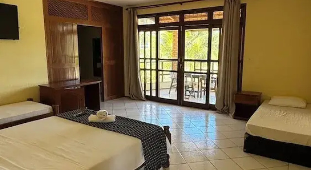 Четырёхместный номер Standard с балконом Hotel & Pousada Italia Beach - Porto Das Dunas