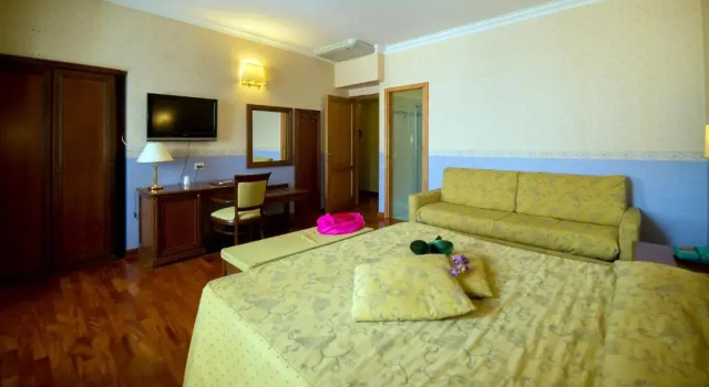 Четырёхместный номер Standard Hotel Filippeschi