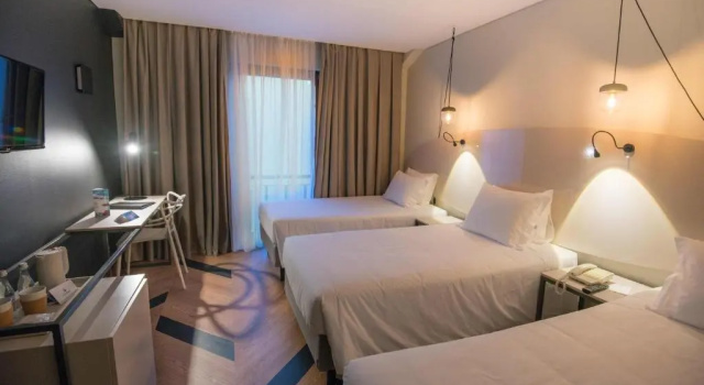 Трёхместный номер Azoris Angra Garden - Plaza Hotel