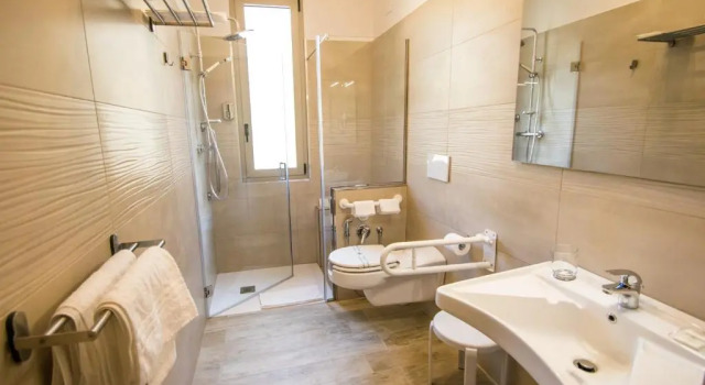 Семейный номер Standard Hotel Perlage Florence -with Private Parking & Fast Wifi