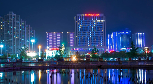 Двухместный номер Standard Crowne Plaza Xiangyang by IHG