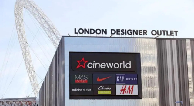 One Bedroom Modern Apartment Next to Wembley Stadium, Забронировать Апартаменты/квартира Отели Англии с бассейном, Бассейн