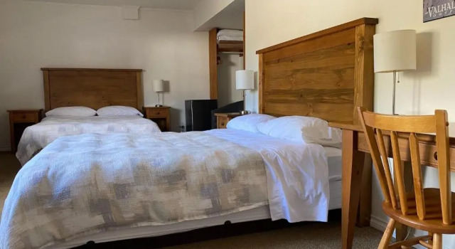 Четырёхместный номер Standard Stork Nest Inn