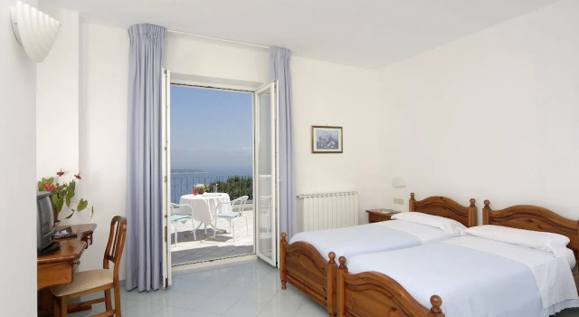 Hotel Ristorante Il Torchio, Buchen Sie Hotel Ischia Ischia