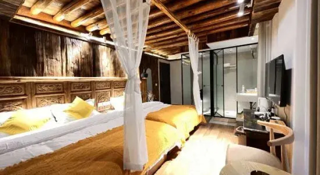 Dali Erduo Courtyard Guiling Homestay, Prenota Hotel Dali Yunnan