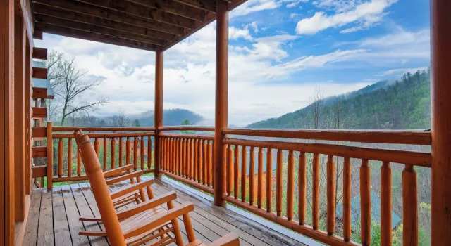 Коттедж Marco Polo Lodge by Avantstay Sleeps 28 Indoor Pool Theater Game Room View