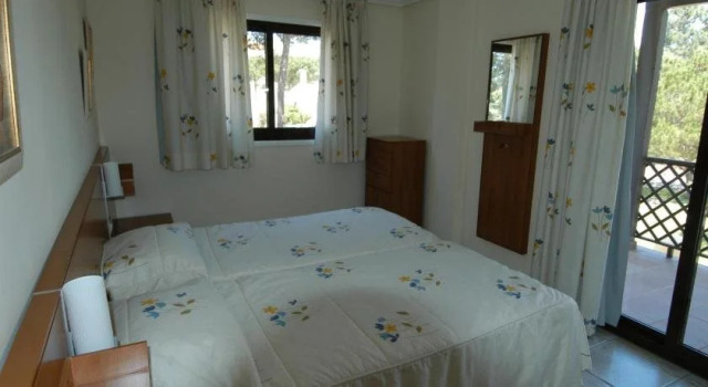 Pine Sun Park, Забронировать Отель Албуфейра Барловенто, рядом с Praia da Falésia Alfamar