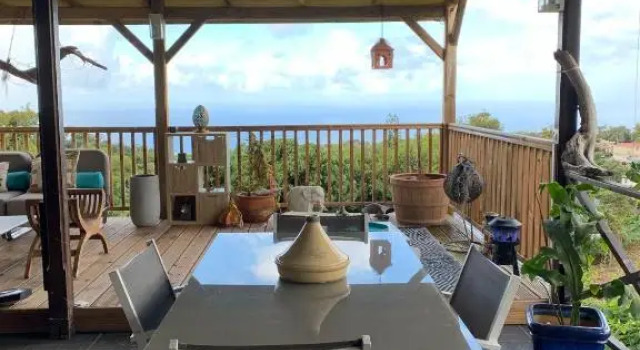Коттедж Maison vue sur la mer Jardin d Orient
