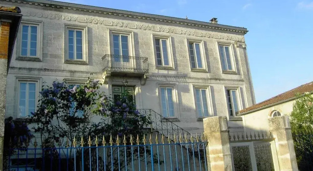 LIsle de Bourbon, Book Bed and Breakfast Le Gue-de-Velluire 