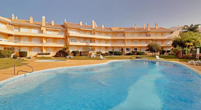Апартаменты с балконом Palm Beach Apartment