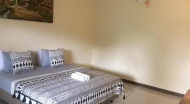 Semaya Homestay, Забронировать Отель Отели провинции Бали с завтраком, Завтраки