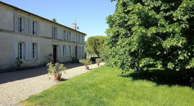 Le Vieux Noyer, Reserva ahora Bed & breakfast Réaux 