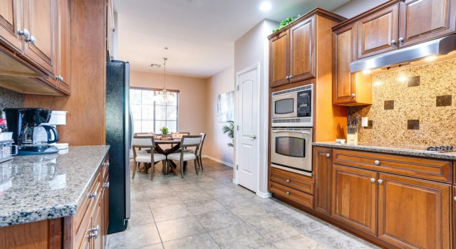 Коттедж Peoria Getaway w/ Patio < 1 Mi to Hiking Trails!