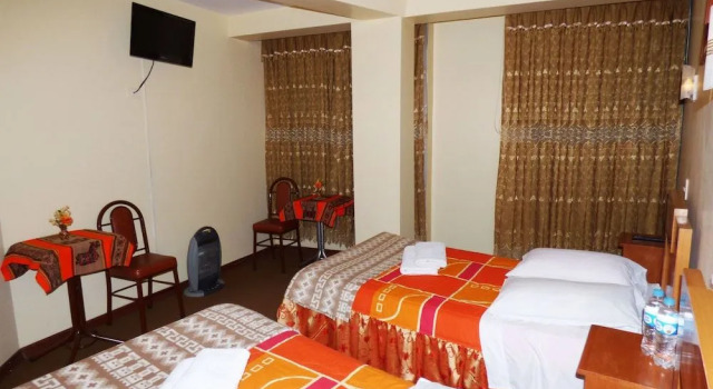 Nak Hoteles, Rezervovat Hotel Hotely v Puno s parkováním, poblíž Huajsapata Hill, Parkování