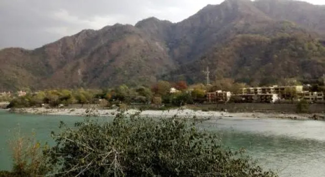 Sanidhya Inn, Rezervovat Hotel Rišikéš Uttarakhand