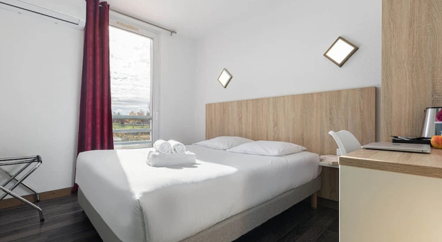 Номер Standard Logis Hôtel Restaurant LAbri