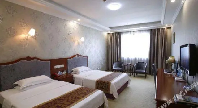 Tongnan Celebrity Hotel, Buchen Sie Hotel Tongnan Chongqing