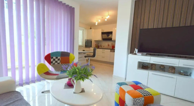 Apartment Acija, Забронировать Апартаменты/квартира Отели Малинска с парковкой, Парковка