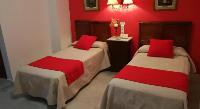 Трёхместный номер Standard Hotel Maestre