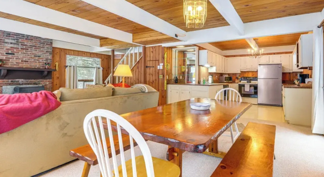 Коттедж Outdoor Adventure Hub! Family Home in West Dover