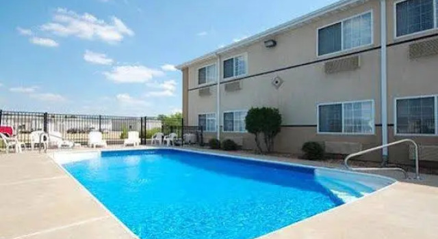 Comfort Inn Belton, Boek Appartement Hotels in Missouri met zwembad, Zwembad