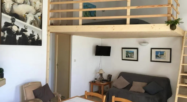 Gîtes ruraux Aria Falcona, Varaa Hotelli  