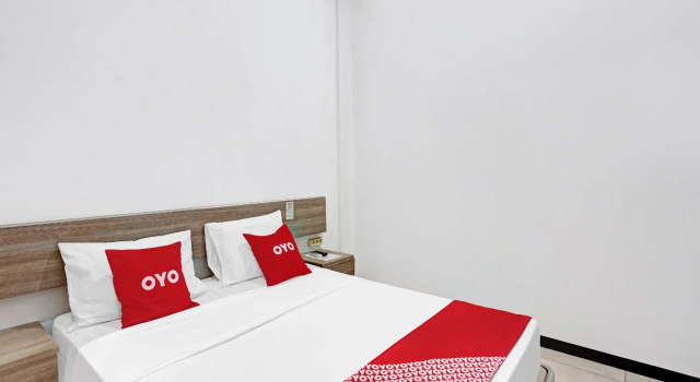 Номер Standard Almeira Homestay Syariah Near RS Islam Al-Irsyad Mitra Reddoorz