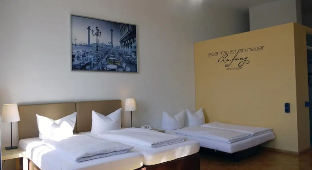 Четырёхместный номер Standard Apartment Hotel Konstanz