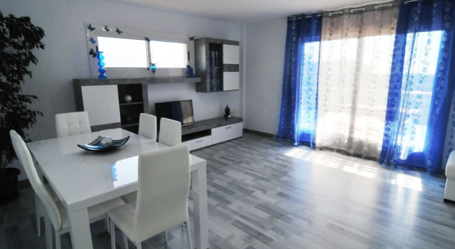 HomeHolidaysRentals Apartamento Solmar - Costa Barcelona, Reserva ahora Apartamento Santa Susanna Costa del Maresme