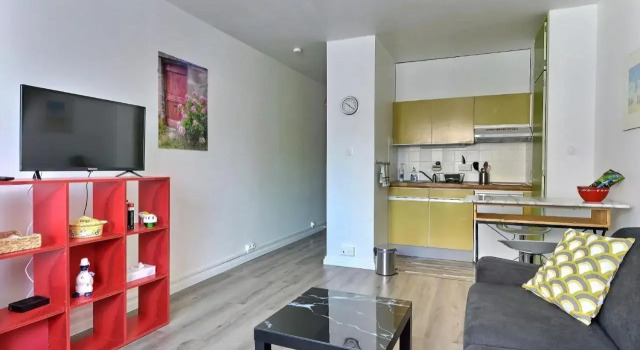 "Urbaine Budget" Studio calme avec Parking, Book Hotel  