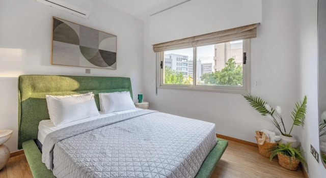 Lena Court - Spacious 3bdr, City Views
